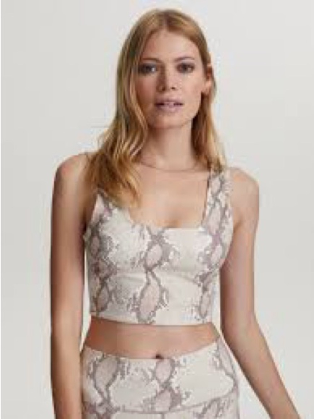 Varley Delta Sports Bra in Champagne Snake
